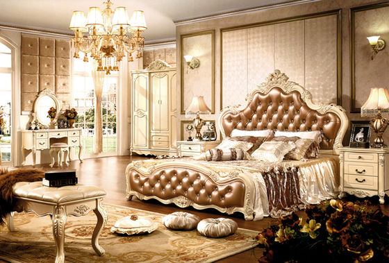 Italy French Antique Royal Luxury European Bedroom Furniture Classic Solid Wood 5PCS
